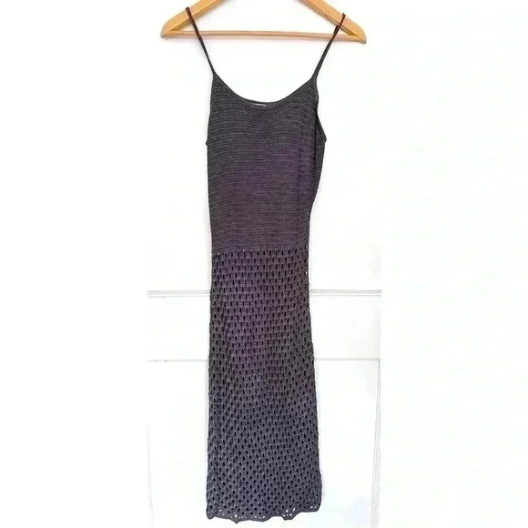 Aritzia Dresses & Skirts - Aritzia Grey Daiquiri Crochet  Dress Size Small